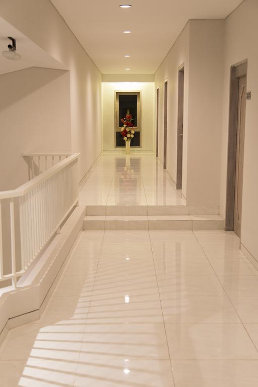 Gm253 Hotel Jember Ngoại thất bức ảnh